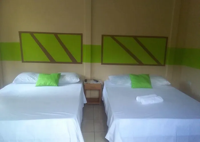 Paraiso Volcano Lodge *